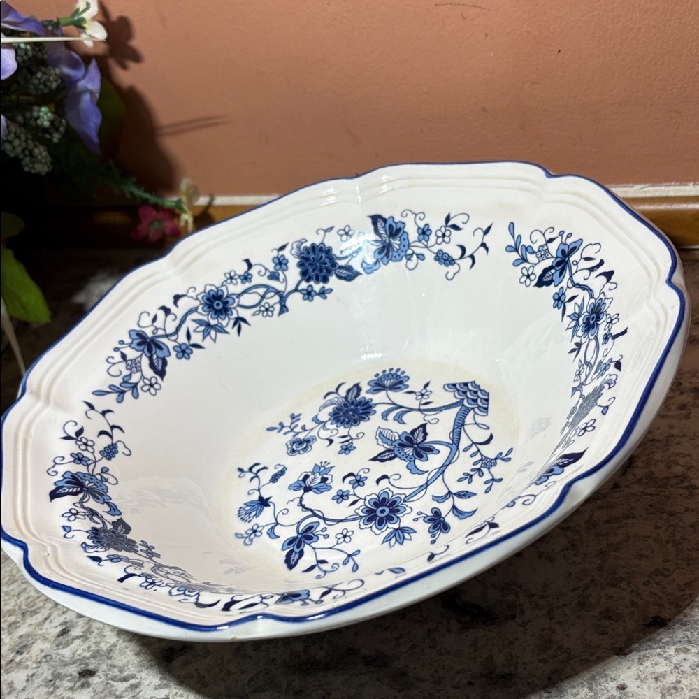 Classic Blue and White Floral Dinnerware Bowl - Picture 3 of 4